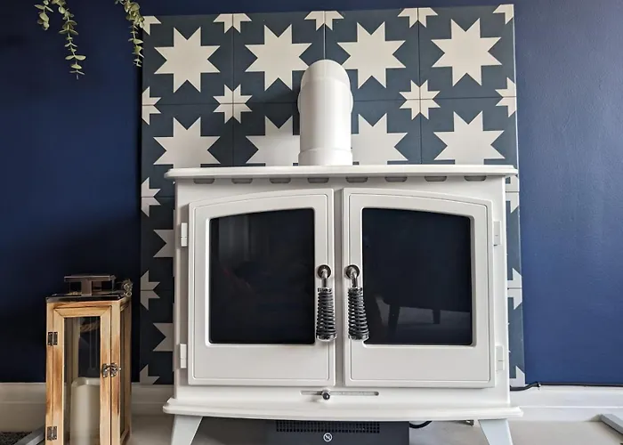 Nautical Nook, East Yorkshire Two Bed Flat, Free Parking And Wifi