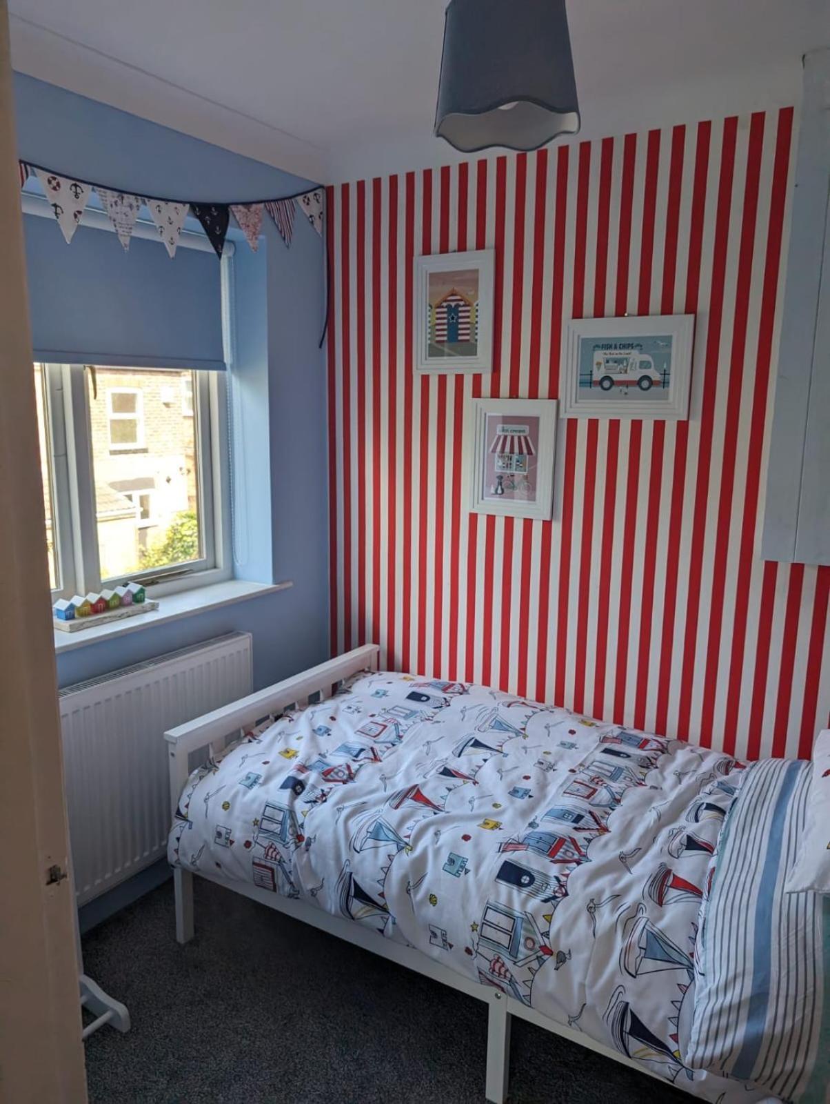 Nautical Nook, East Yorkshire Two Bed Flat, Free Parking And Wifi Apartment *