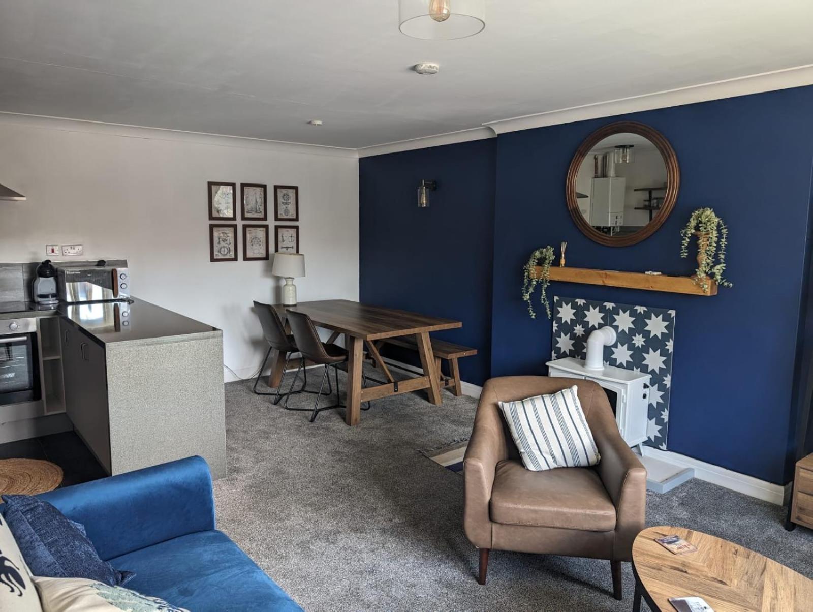 Nautical Nook, East Yorkshire Two Bed Flat, Free Parking And Wifi Kingston upon Hull